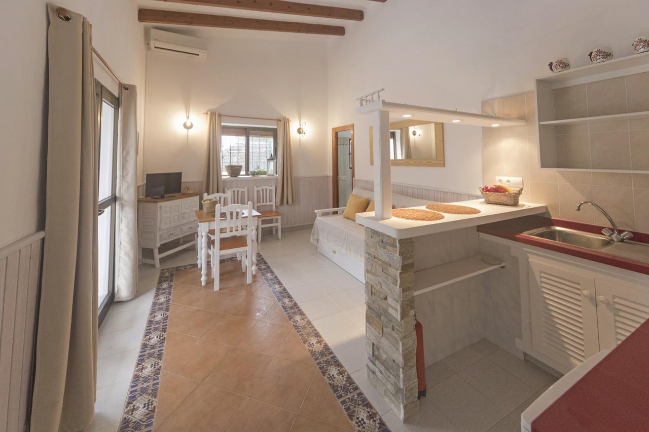 Viviendas Los Olivos - Formentera Break Пляж Миджорн Экстерьер фото